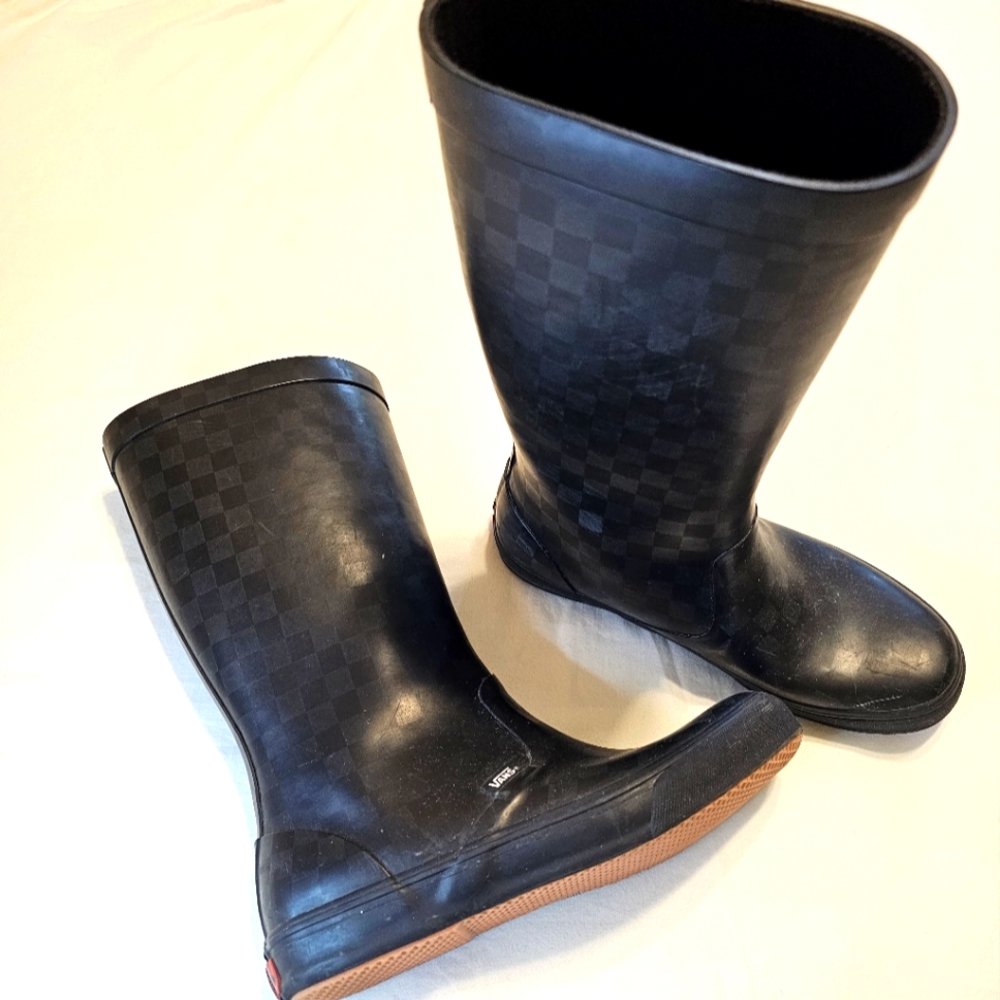 Vans Checkered Black Winter Boots